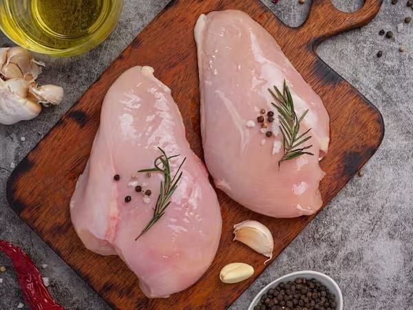 FILE DE PEITO TEMPERADO KG